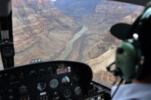 Grand Canyon helikopterilla