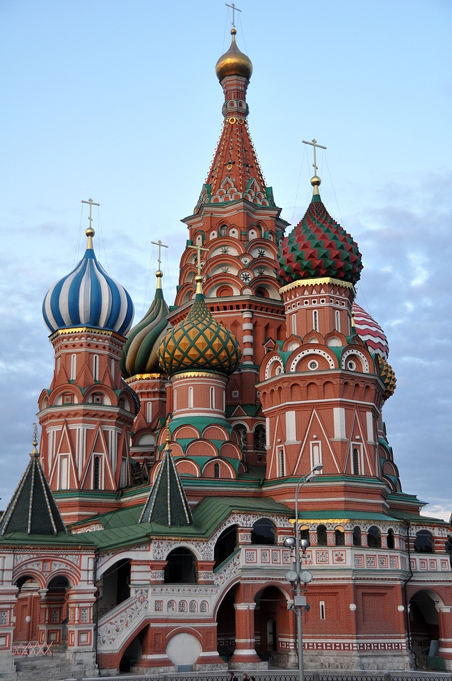 Pyhän Vasilin katedraali valmistui 1561