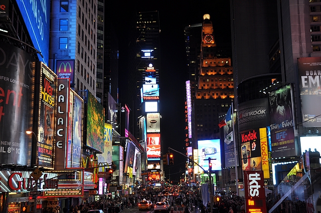 Time Square on illalla kauneimmillaan.