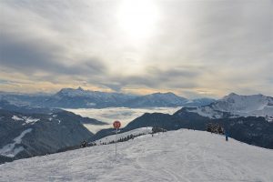 Morzine tarjoaa laajan rinnealueen Ranskan ja Sveitsin Alpeille.