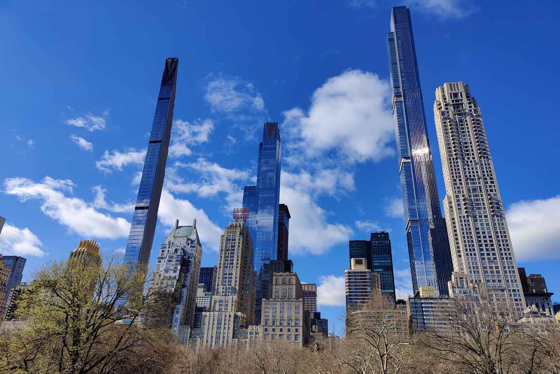 Muutamat New Yorkin korkeimmista taloista on noussut viimeisen kymmenen vuoden aikana Central Parkin laidalle.
