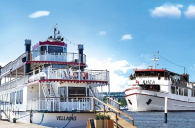 Jyväskylän satamassa iltaa voi viettää siipirataslaiva Vellamolla copyright Rhea Ship Lines Oy