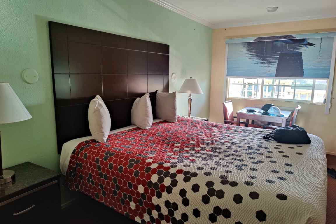 250 dollaria yö, ei mitään halpaa huvia...