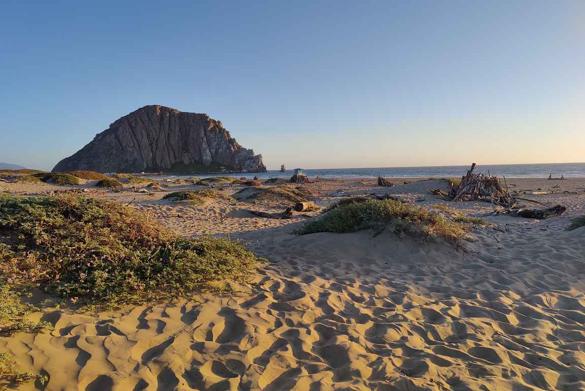 Morro Rock on Morro Bayn tunnusmerkki.