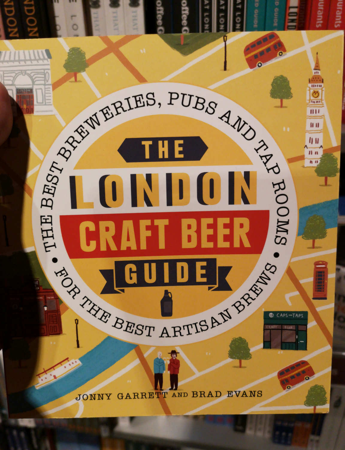 Lontoon kirjakaupoista tarttuu mukaan myös alakulttuurin helmiä.