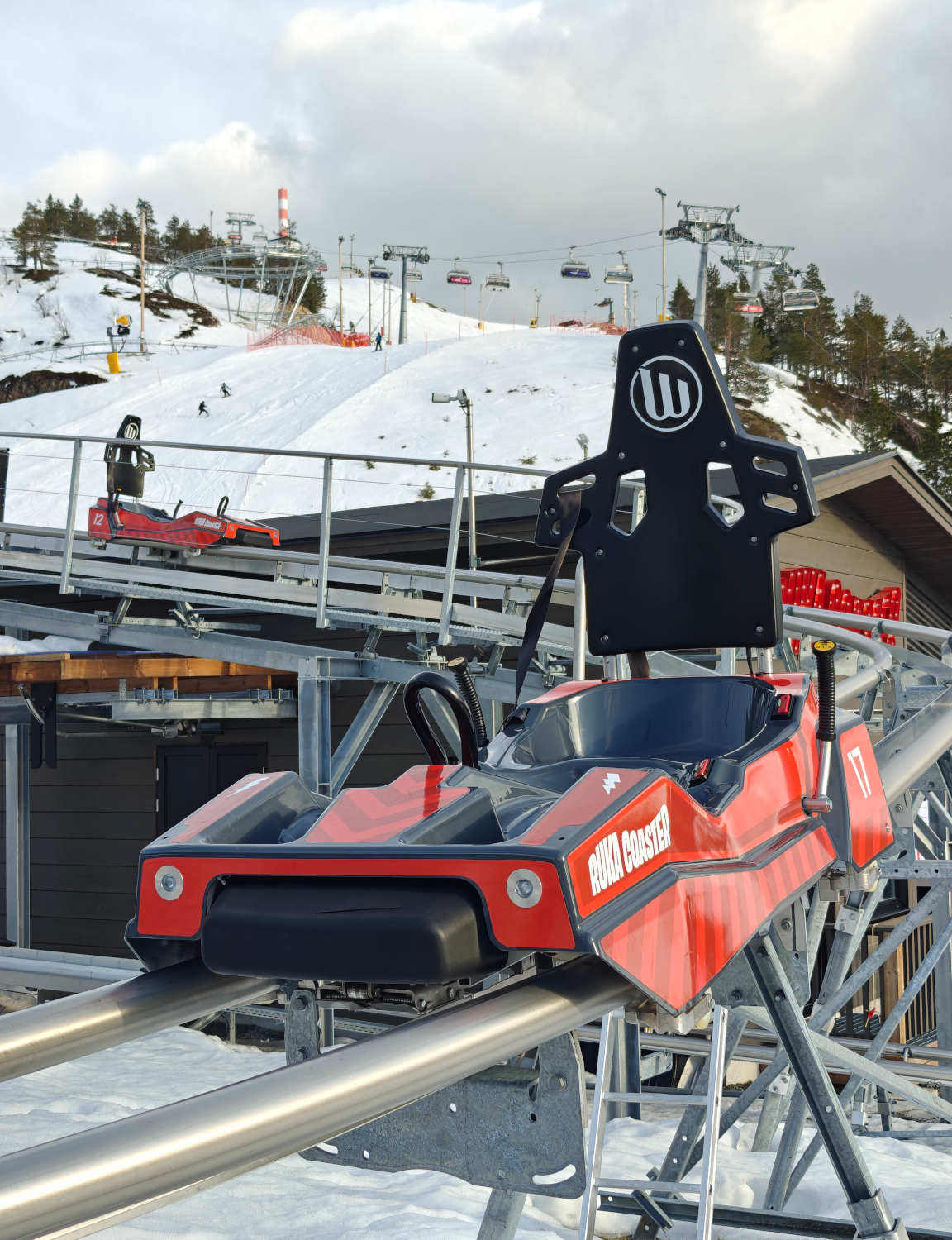 Ruka Coaster vuoristorata on ainutlaatuinen elämys Suomessa.