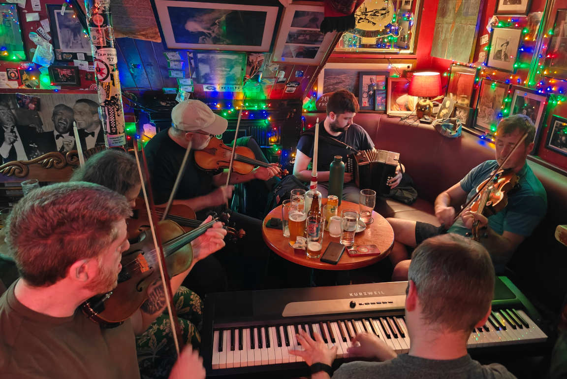 Sin É on paras pubi irlantilaisen musiikin kuunteluun Corkissa.